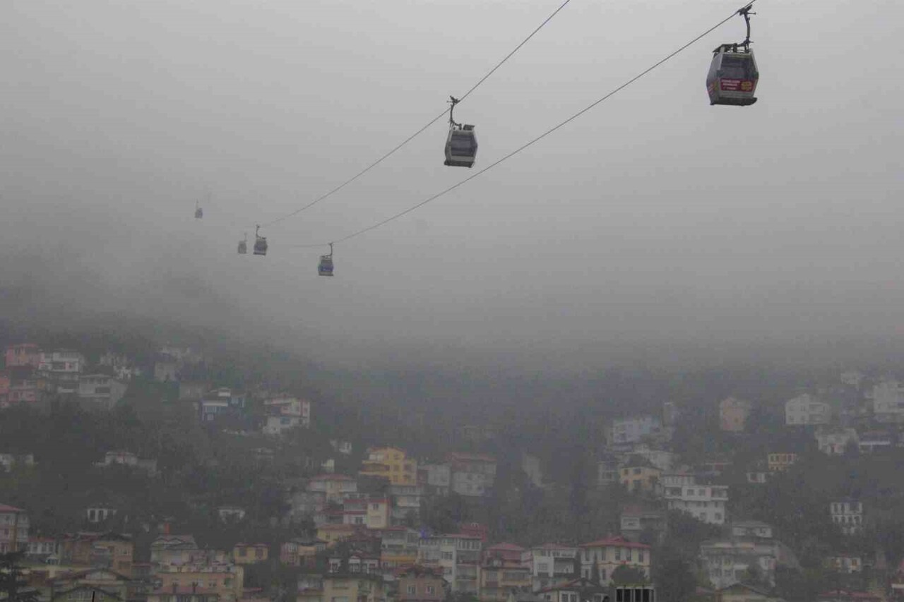 ORDU’DA SAĞANAK YAĞIŞ İLE BİRLİKTE ETKİLİ OLAN SİS, ŞEHRİN SEYİR TERASI OLARAK ADLANDIRILAN...