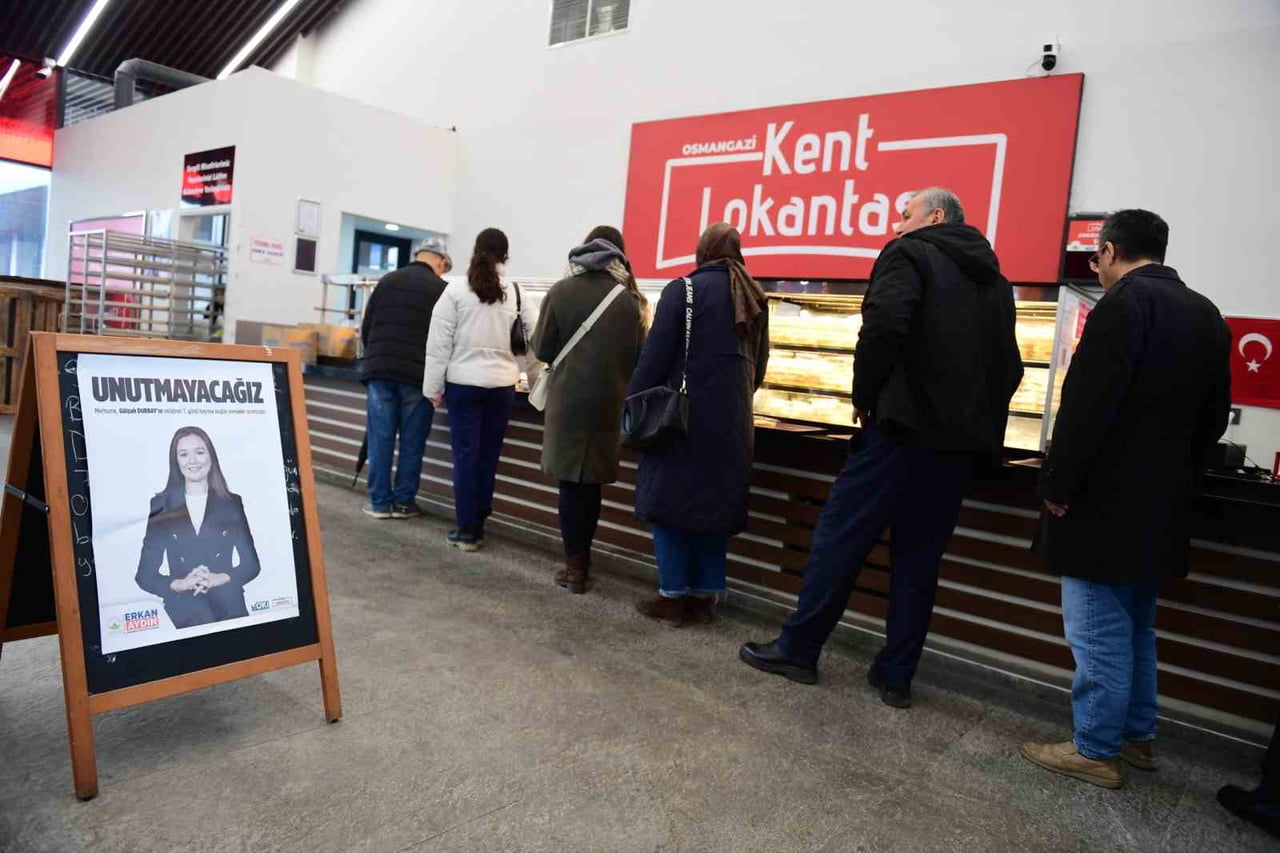 OSMANGAZİ BELEDİYESİ, HAYATINI KAYBEDEN ŞEHZADELER BELEDİYE BAŞKANI GÜLŞAH DURBAY İÇİN, VEFATININ...