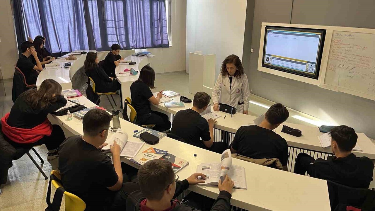 ÖZEL OKULLARIN BURSLULUK SINAVLARI BİR BİR AÇIKLANIRKEN, SINAVLARIN NE KADAR ÖNEMLİ OLDUĞU İSE...