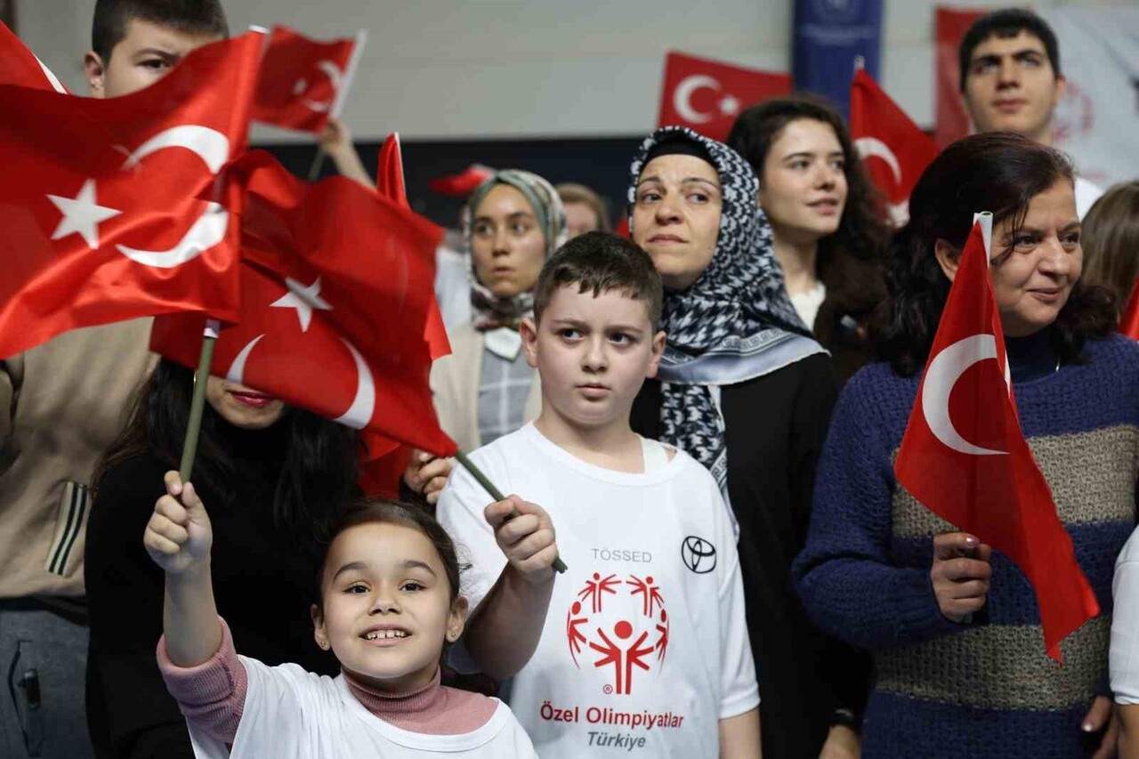 ÖZEL OLİMPİYATLAR TÜRKİYE TARAFINDAN DÜZENLENEN İSTANBUL OYUNLARI, SİLİVRİ ALİBEY SPOR SALONU’NDA...