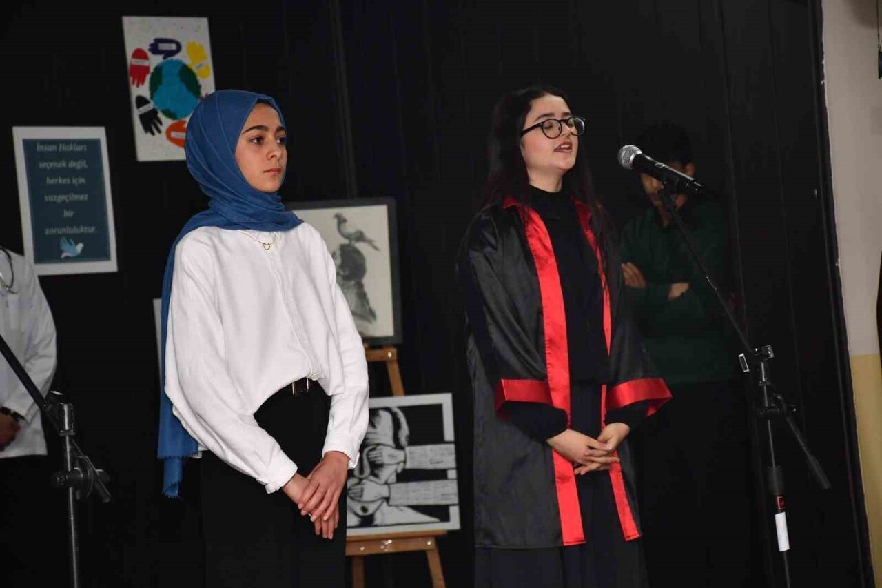 PATNOS’TA 10 ARALIK DÜNYA İNSAN HAKLARI GÜNÜ COŞKUYLA KUTLANDI