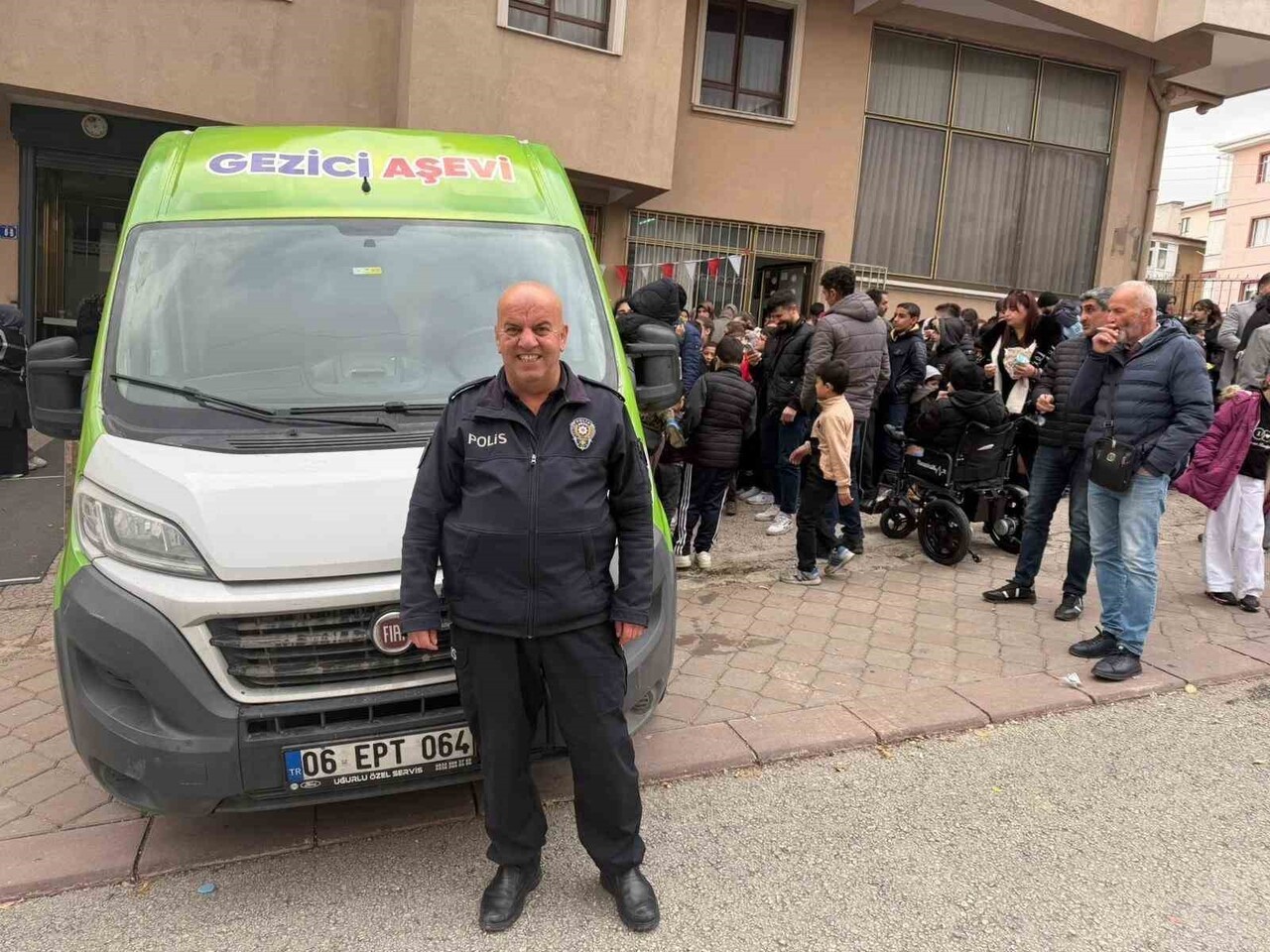 POLİS MEMURU MUSTAFA ŞAHİN, ANKARA’DA START VERİLEN VE 81 İLİ KAPSAYAN GEZİCİ AŞEVİ ARACI PROJESİ...