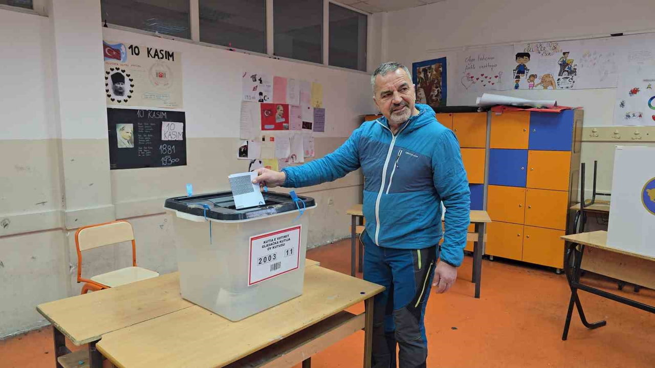 PRİZREN (İHA) - KOSOVA HALKI, AYLAR SÜREN SİYASİ KRİZ VE 9 ŞUBAT 2025’TE YAPILAN SON SEÇİMLERİN...