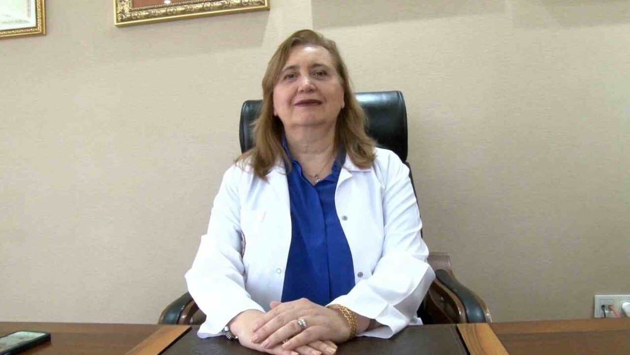 PROF. DR. ÖZLEM SU KÜÇÜK