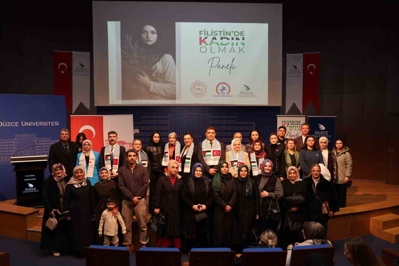 "FİLİSTİN’DE KADIN OLMAK" ADLI PANEL, DÜZCE ÜNİVERSİTESİ CUMHURİYET KONFERANS SALONU’NDA...