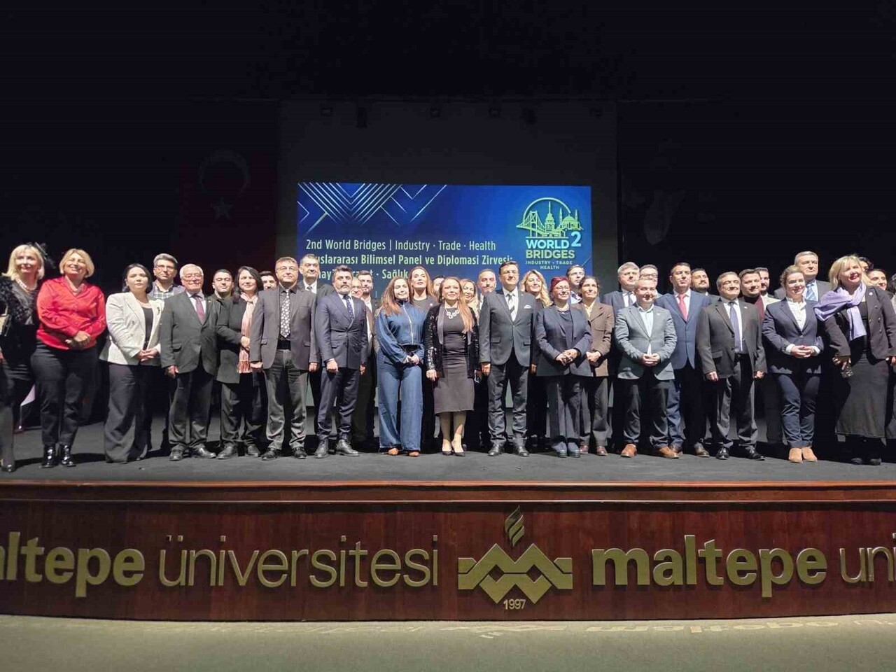 "ULUSLARARASI BİLİMSEL PANEL VE DİPLOMASİ ZİRVESİ: SANAYİ, TİCARET, SAĞLIK" ETKİNLİĞİ İSTANBUL'DA...