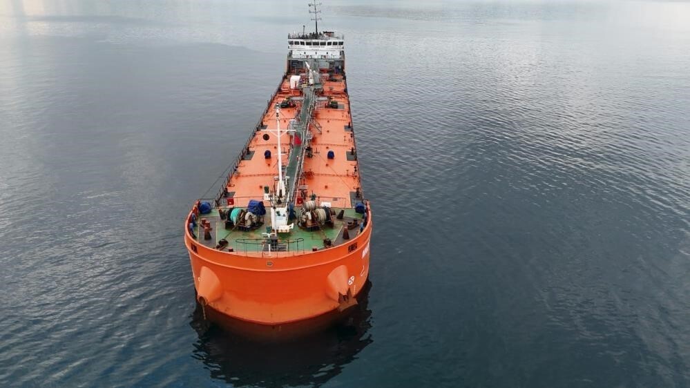 RUSYA'DAN GÜRCİSTAN'A GİTMEKTEYKEN SALDIRIYA UĞRAYAN "MIDVOLGA-2" İSİMLİ GEMİ, SİNOP AÇIKLARINDA...