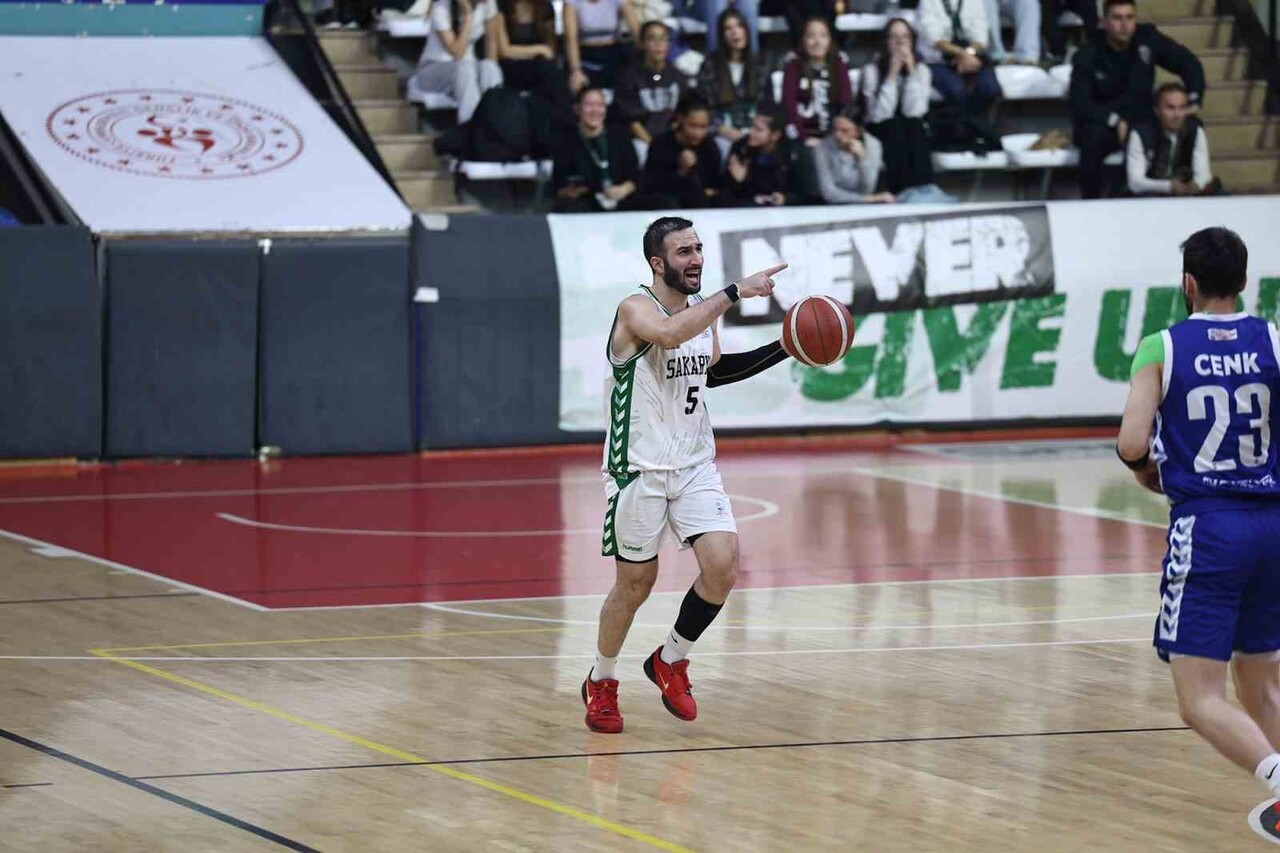 SAKARYA BÜYÜKŞEHİR BASKETBOL TAKIMI, TÜRKİYE BASKETBOL 2. LİGİ’NİN SEKİZİNCİ HAFTASINDA KÜTAHYA...