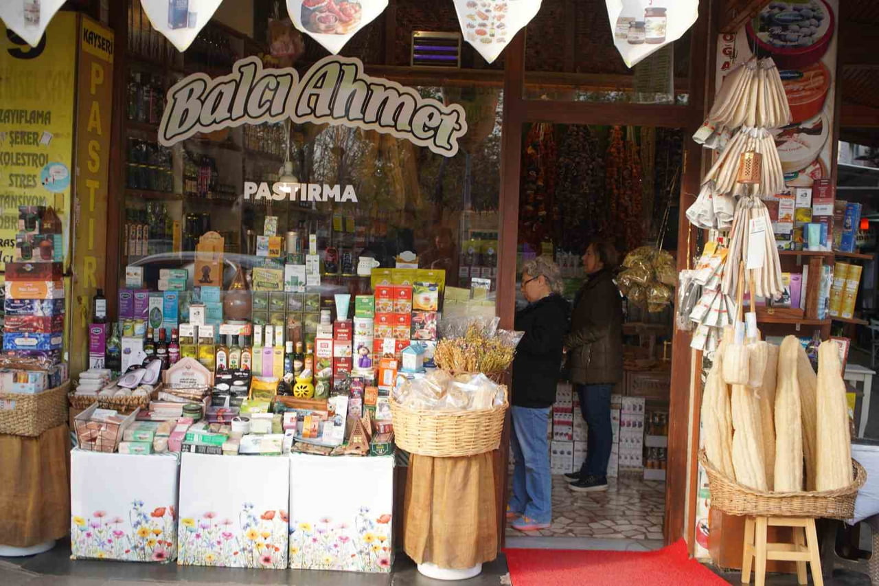 SAKARYA’DA HAVALARIN SOĞUMASI İLE BİRLİKTE HASTALIKLARA KARŞI DİRENÇ KAZANMAK İSTEYEN VATANDAŞLAR...