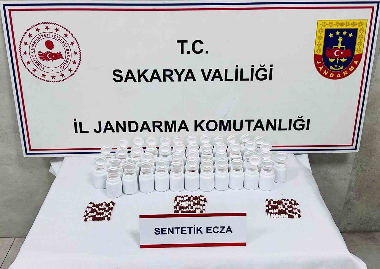 SAKARYA’NIN SAPANCA İLÇESİNDE UYUŞTURUCU VE UYARICI MADDE SATACAĞI TESPİT EDİLEN 46 YAŞINDAKİ...