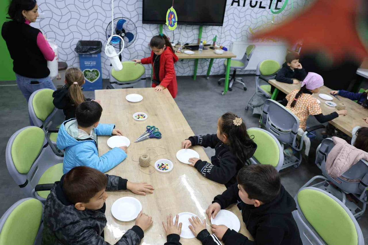 SAMSUN’UN VEZİRKÖPRÜ İLÇESİNDE FAALİYET GÖSTEREN VEZİRKÖPRÜ BİLİM MERKEZİ, ÖĞRENCİLERİN YOĞUN...