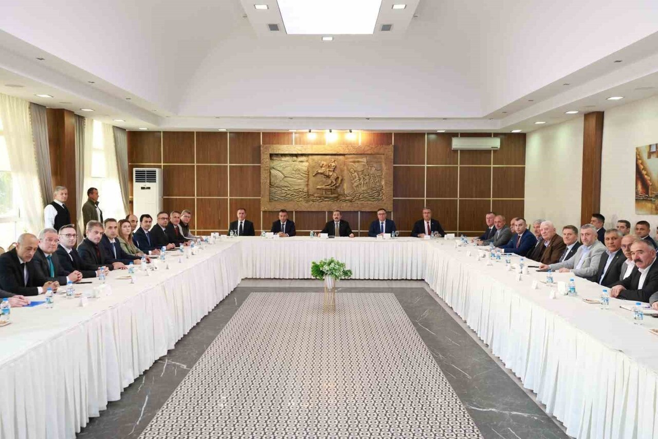 SAMSUN VALİSİ ORHAN TAVLI BAŞKANLIĞINDA YAPILAN TOPLANTI İLE İLDEKİ TARIMSAL FAALİYETLER...