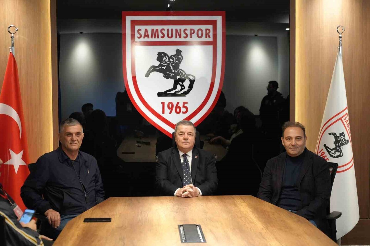 SAMSUNSPOR BAŞKANVEKİLİ VEYSEL BİLEN, BAŞAKŞEHİR FK MAÇINDA BAZI FUTBOLCULARIN ISLIKLANIP...