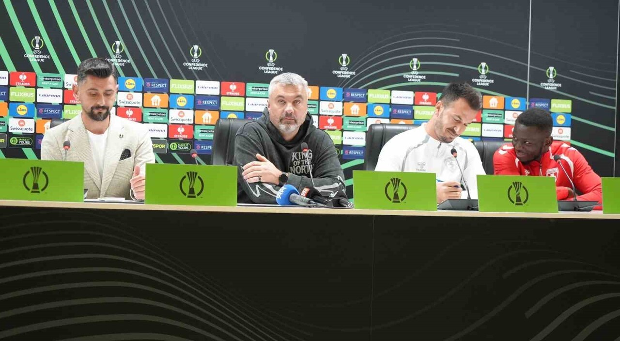 SAMSUNSPOR’DA TEKNİK DİREKTÖR THOMAS REİS, DÜZENLENEN BASIN TOPLANTISINDA AÇIKLAMALARDA...