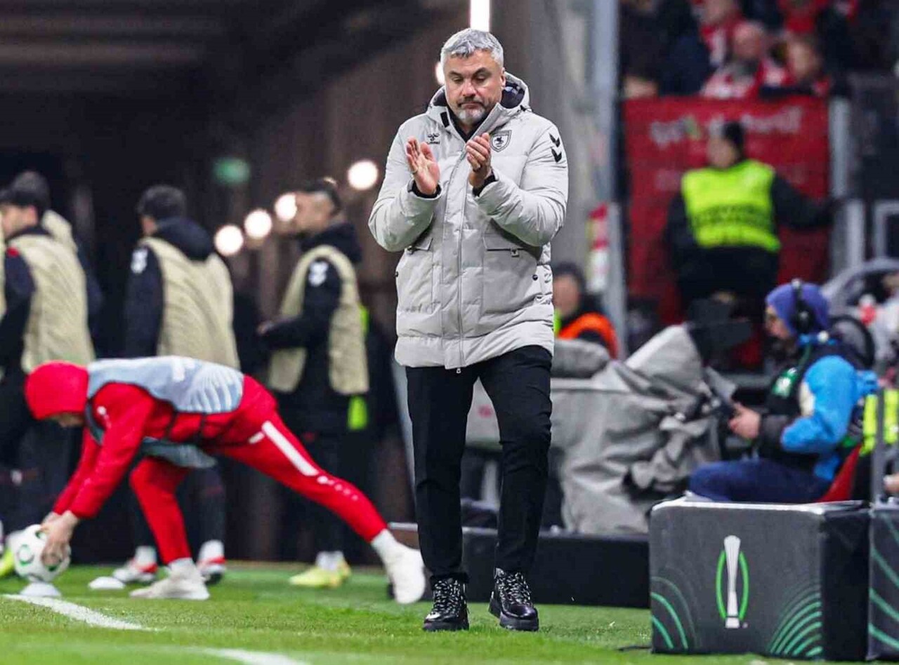 SAMSUNSPOR TEKNİK DİREKTÖRÜ THOMAS REİS, 2-0 KAYBETTİKLERİ MAİNZ 05 MAÇININ ARDINDAN TAKIMININ...