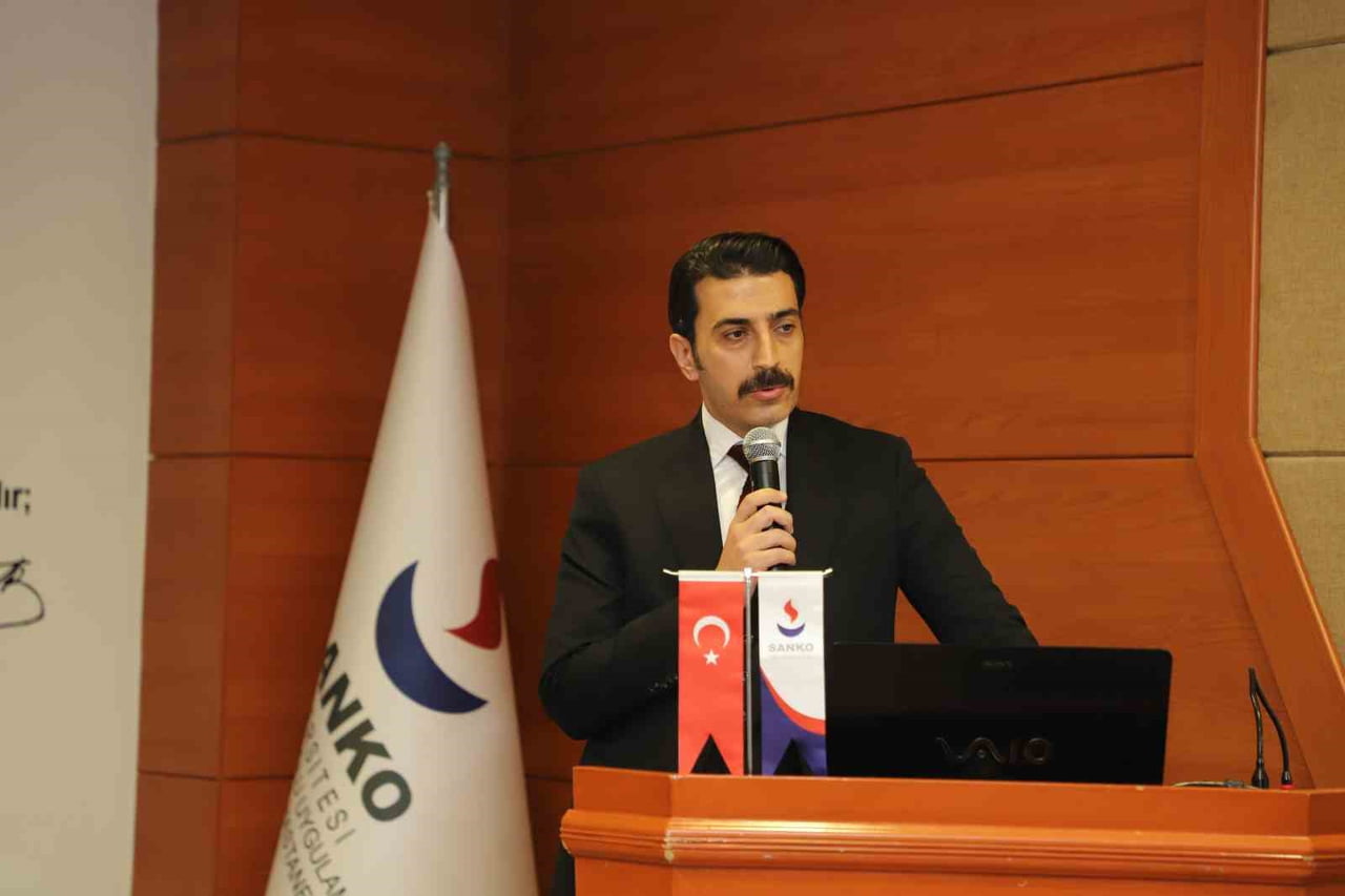 SANKO ÜNİVERSİTESİ’NDE "GAZİANTEP’İN KURTULUŞUNUN 104’ÜNCÜ YIL DÖNÜMÜ" DOLAYISIYLA TÖREN...