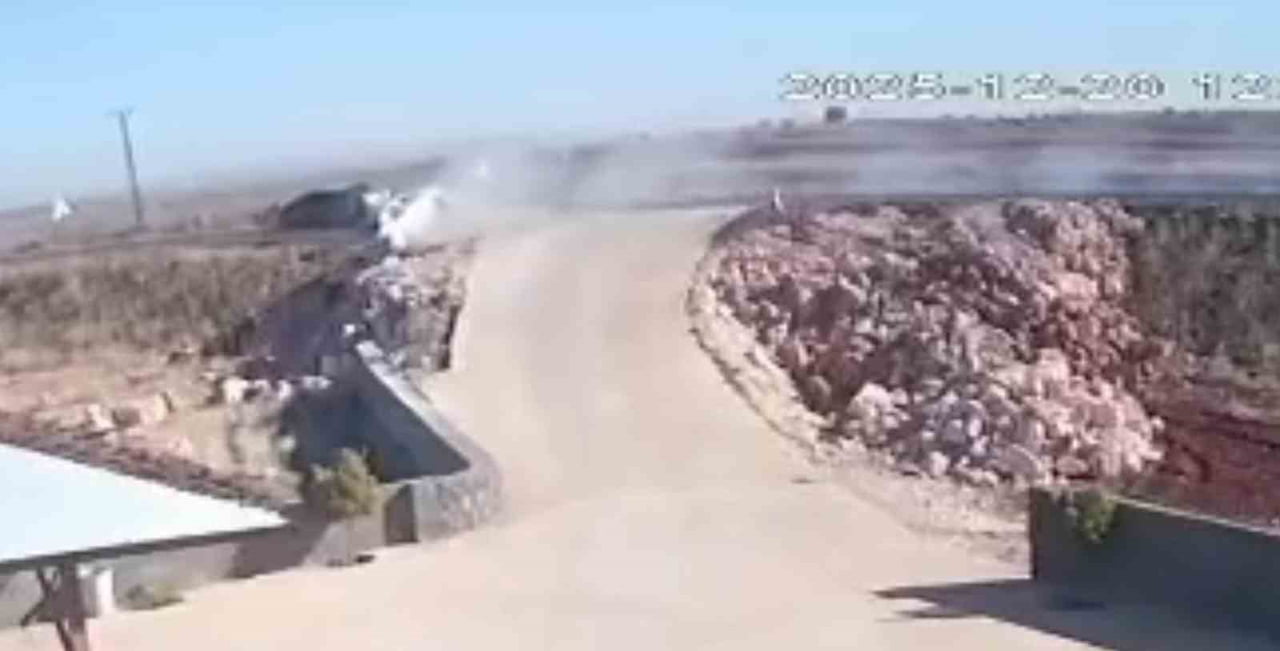 ŞANLIURFA'DA 5 KİŞİNİN YARALANDIĞI KAZA ANI KAMERADA