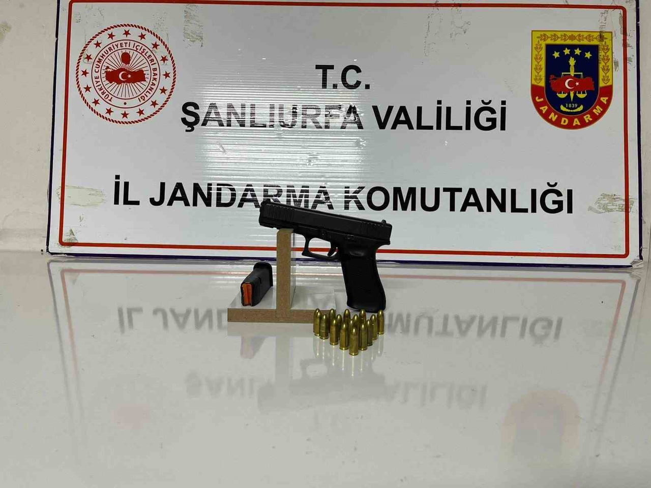 ŞANLIURFA’DA RUHSATSIZ SİLAH DENETİMLERİ: 4 GÖZALTI