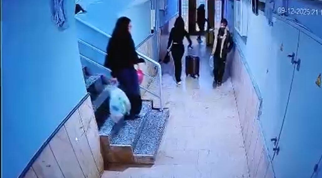 ŞARKICI GÜLLÜ'NÜN ÖLÜMÜYLE İLGİLİ SORUŞTURMA ÇERÇEVESİNDE İSTANBUL'DA KALDIKLARI EVDEN VALİZLERLE...