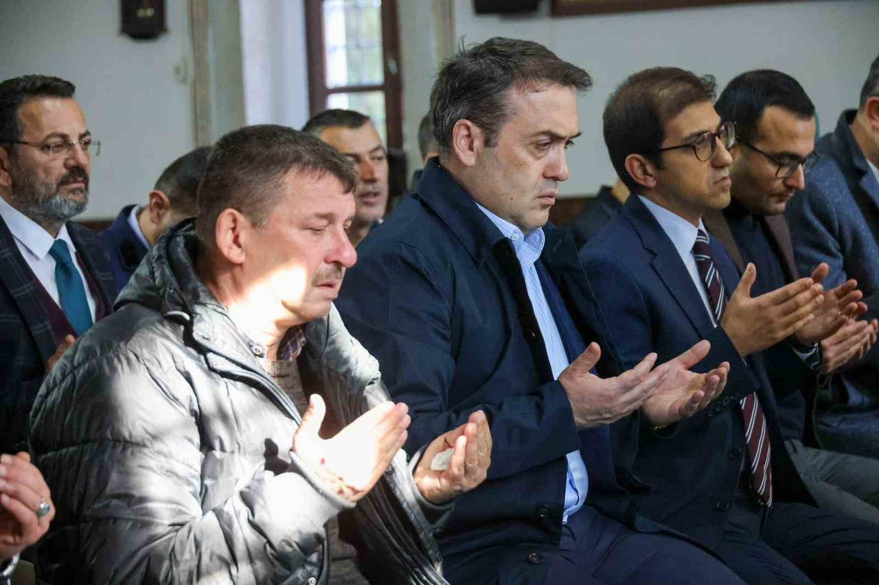 ŞEHİT İLHAN ONGAN DUALARLA ANILDI