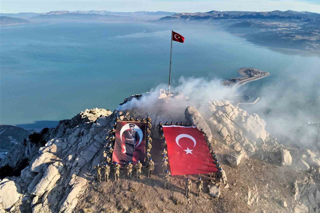 ŞEHİT PİYADE UZMAN ÇAVUŞ ÖMER TUNÇBİLEK, ŞEHADETİNİN YIL DÖNÜMÜNDE MEMLEKETİ ISPARTA’NIN EĞİRDİR...