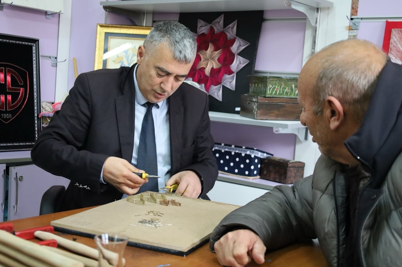 ŞEHİT YAKINLARI VE GAZİLER "FİLOGRAFİ" SANATIYLA BULUŞUYOR