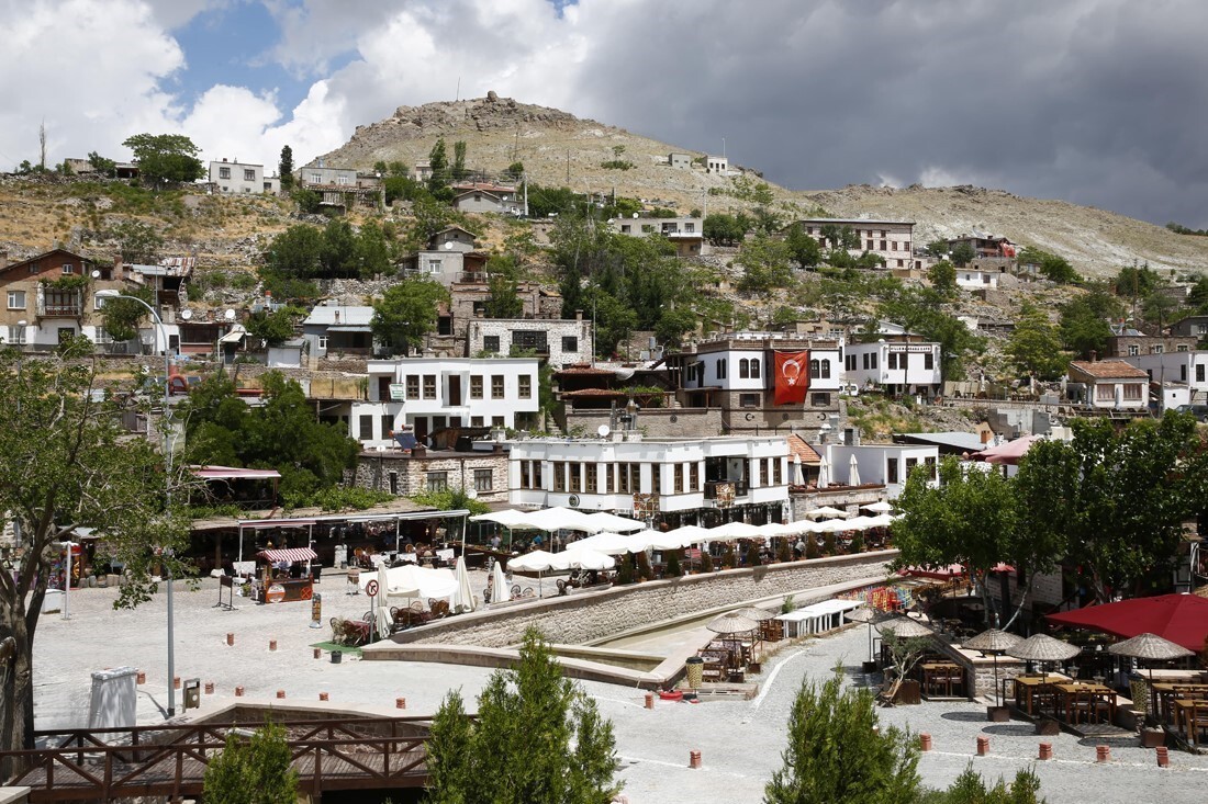 SELÇUKLU’NUN TARİHİ VE DOĞAL ZENGİNLİKLERİ ARTIK DİJİTAL ORTAMDA KEŞFEDİLEBİLİYOR. KONYA’NIN...