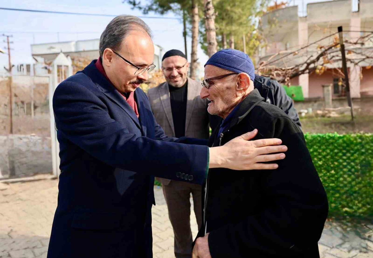 SİİRT VALİSİ VE BELEDİYE BAŞKAN VEKİLİ DR. KEMAL KIZILKAYA, DOĞAN MAHALLESİ ŞAVURAN BÖLGESİNDE...