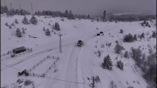 Sinop’ta yoğun kar yağışı: 34 köy yolu ulaşıma kapandı