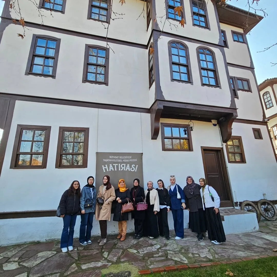 SİNOP ÜNİVERSİTESİ SİNKAMER KADIN ÇALIŞMALARI KULÜBÜ, "ELDEN ELE GÖNÜLDEN GÖNÜLE GELENEKLERİMİZ"...