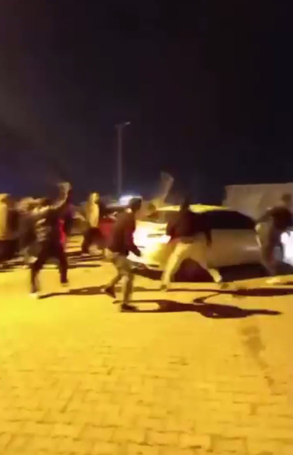 ŞIRNAK’IN İDİL İLÇESİNE BAĞLI SIRTKÖY BELDESİ FIRAT MAHALLESİ’NDE KIZ MESELESİ NEDENİYLE ÇIKAN...