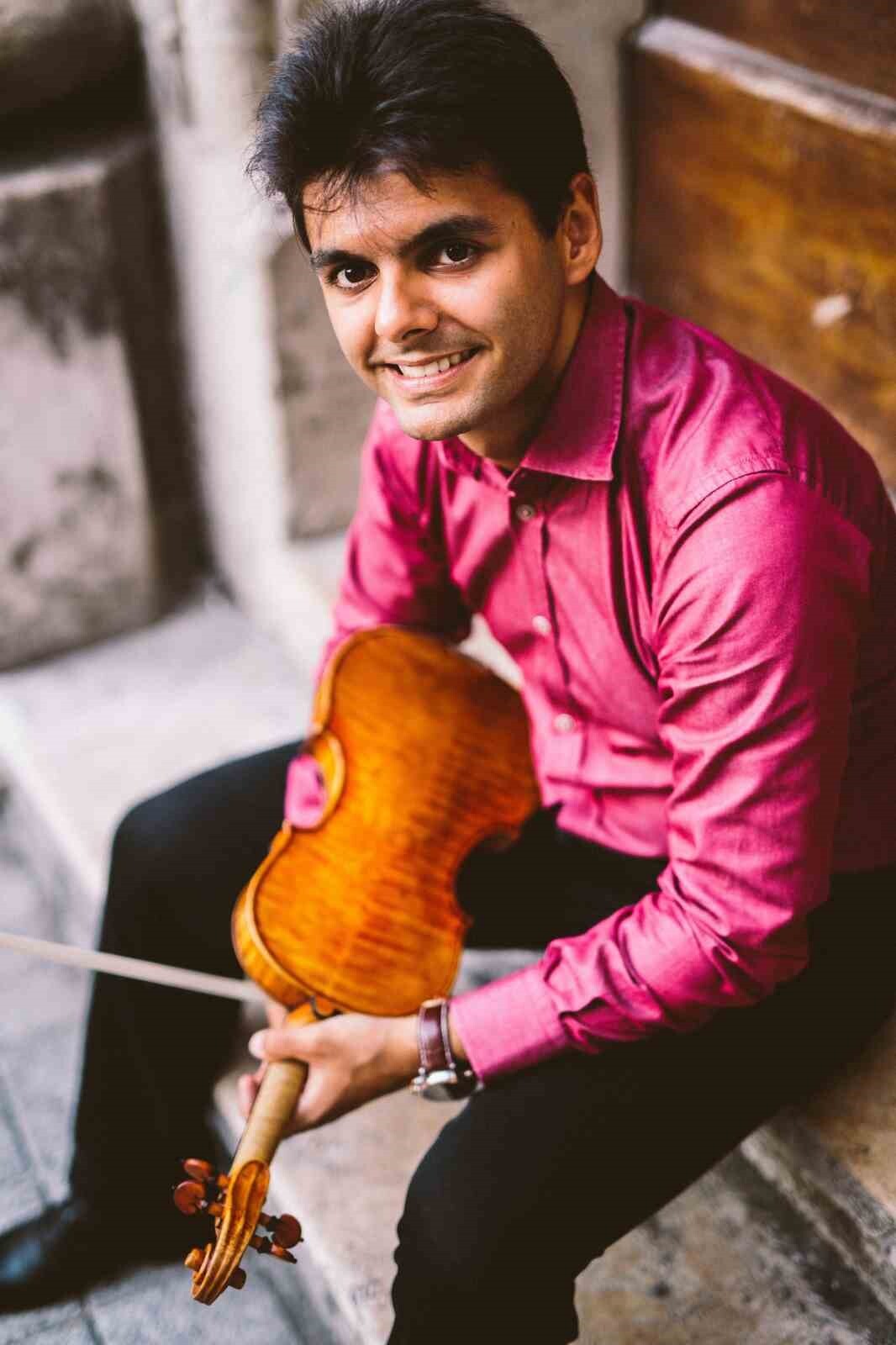 SIRP KEMANCI ROBERT LAKATOS