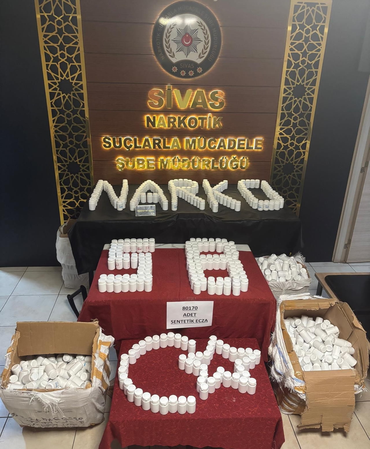 SİVAS'TA YILBAŞI ÖNCESİ NARKOTİK POLİSİNİN DÜZENLEDİĞİ OPERASYONDA 7 ŞÜPHELİ YAKALANDI. YAPILAN...