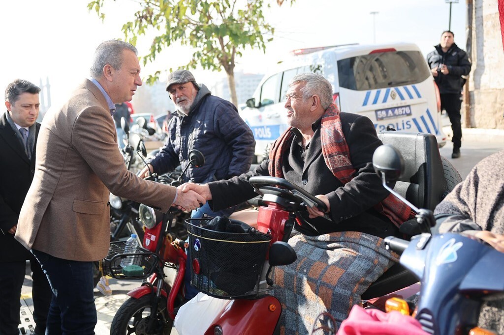 SİVAS BELEDİYESİ, 3 ARALIK DÜNYA ENGELLİLER GÜNÜ KAPSAMINDA ENGELLİ VATANDAŞLARIN YAŞAMINI...