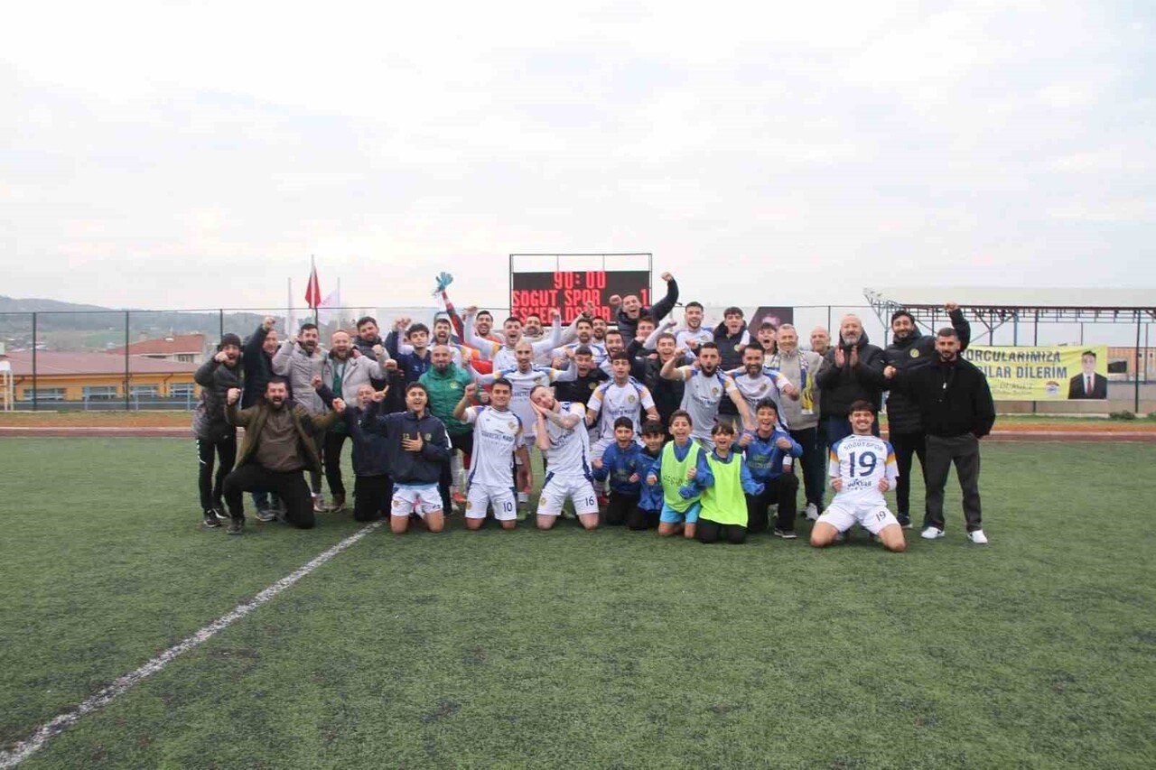 SÖĞÜTSPOR EVİNDE LİDERİ DEVİRDİ