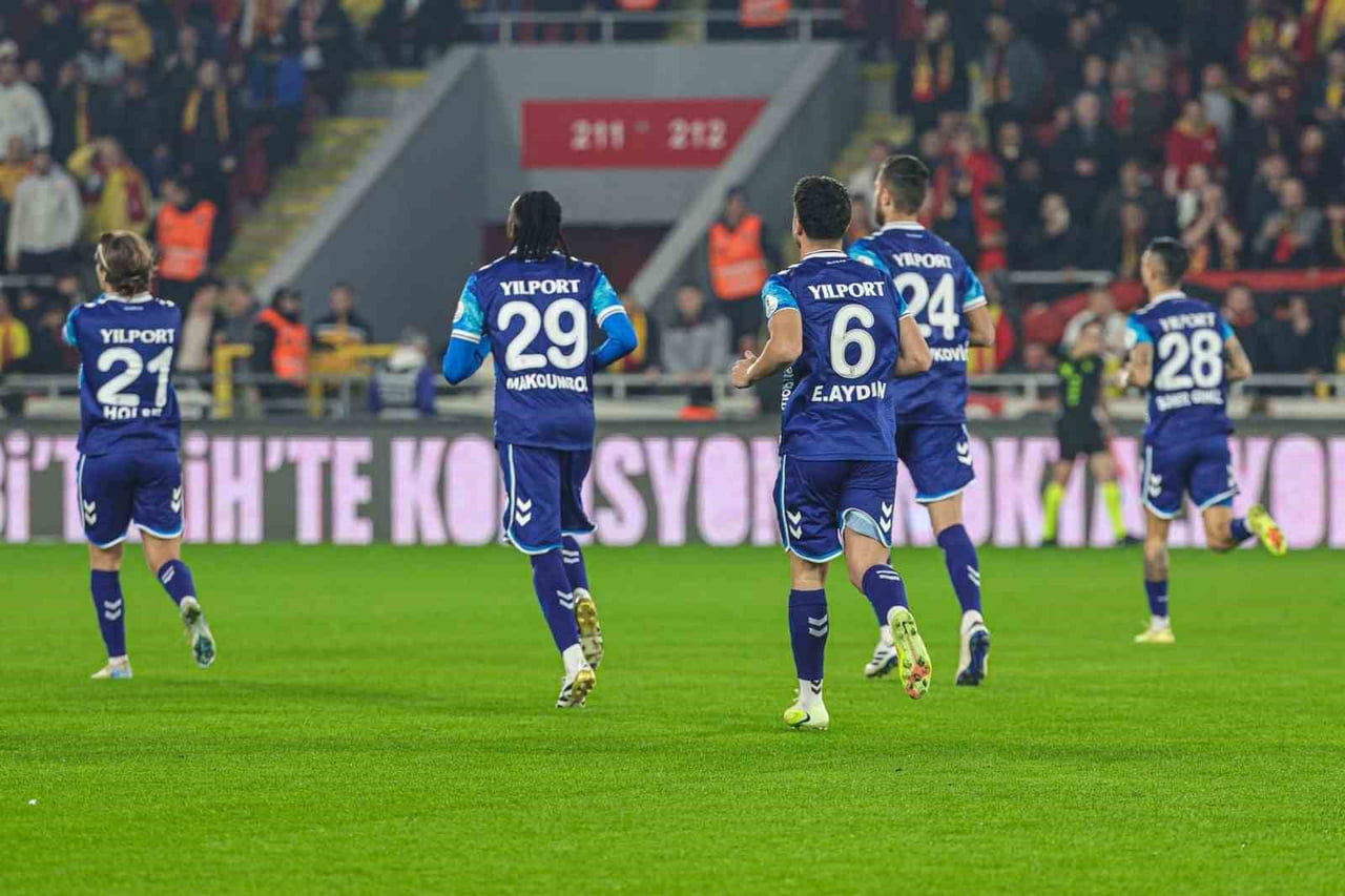 SON GALİBİYETİNİ 9 KASIM’DA ALAN SAMSUNSPOR, O TARİHTEN İTİBAREN OYNADIĞI 8 MAÇTA DA GALİBİYET...