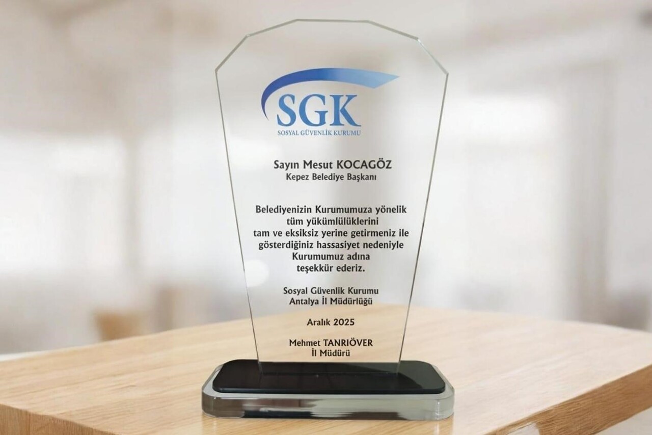SOSYAL GÜVENLİK KURUMU (SGK) ANTALYA İL MÜDÜRÜ MEHMET TANRIÖVER, KEPEZ BELEDİYE BAŞKANI MESUT...
