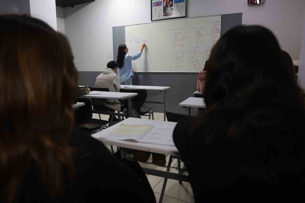 SOSYAL MEDYADAKİ KISA SÜRELİ VİDEO İÇERİKLERİNDEN ÇOCUKLARIN OLUMSUZ ETKİLENDİĞİNE DİKKAT ÇEKEN...