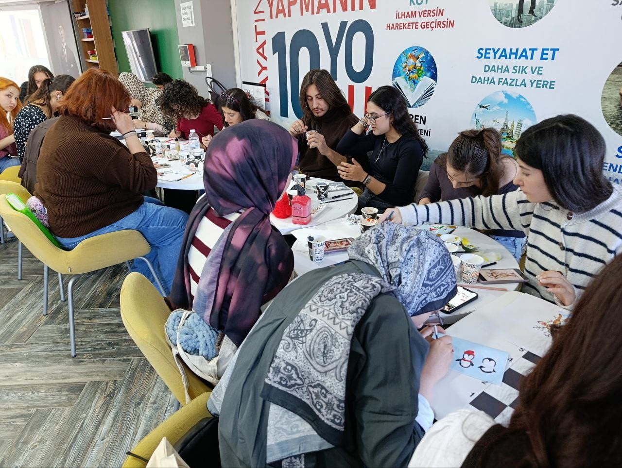 SPORTİF, SANATSAL VE KÜLTÜREL FAALİYETLERLE GENÇLERİN YENİ CAZİBE MERKEZLERİNDEN OLAN AYDIN...