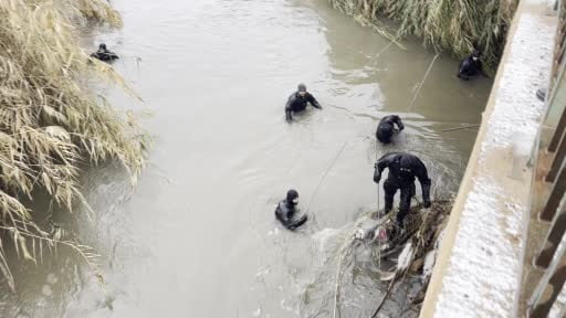 Sulama kanalında kaybolan sürücüyü arama çalışmaları sürüyor