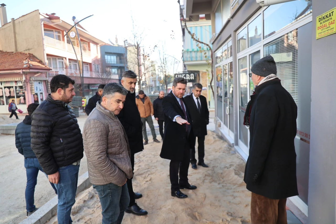 TAVAS MERKEZDE YAPIMI DEVAM ÜST YAPI ÇALIŞMALARINI TAVAS BELEDİYE BAŞKANI KADİR TATIK, YERİNDE...