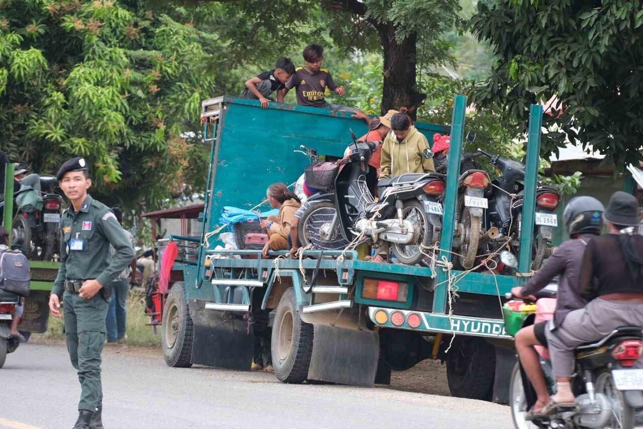 TAYLAND İLE KAMBOÇYA ARASINDA SON ÜÇ GÜNDÜR ŞİDDETİNİ ARTIRAN SINIR ÇATIŞMALARINDA HAYATINI...