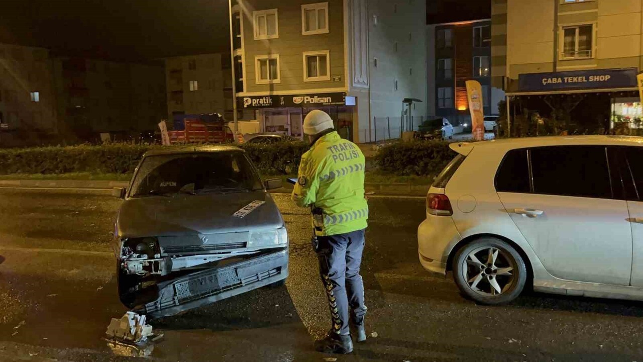 TEKİRDAĞ'DA KAZA SONRASI "AĞABEYİMİ ARAYACAĞIM" DEYİP SIRRA KADEM BASTI