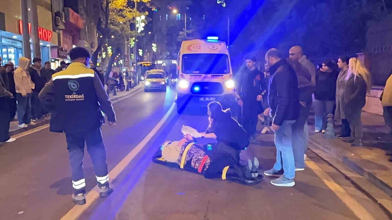 TEKİRDAĞ'DA MOTOSİKLETİN ÇARPTIĞI YAYA YARALANDI