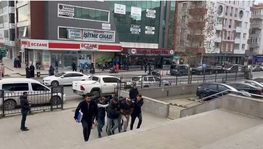 TEKİRDAĞ'IN ÇERKEZKÖY İLÇESİNDE DÜZENLENEN TEFECİLİK OPERASYONUNDA GÖZALTINA ALINAN 3 ŞÜPHELİ...