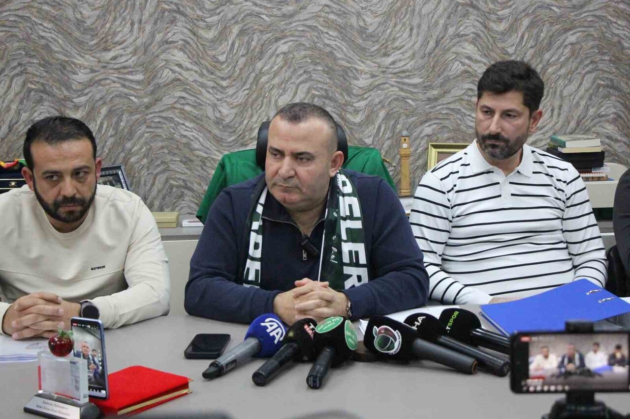 TFF 3. LİGDE MÜCADELE EDEN AMASYASPOR’DA YÖNETİM GENEL KURUL KARARI ALDI. KULÜP BAŞKANI ŞÜKRÜ...