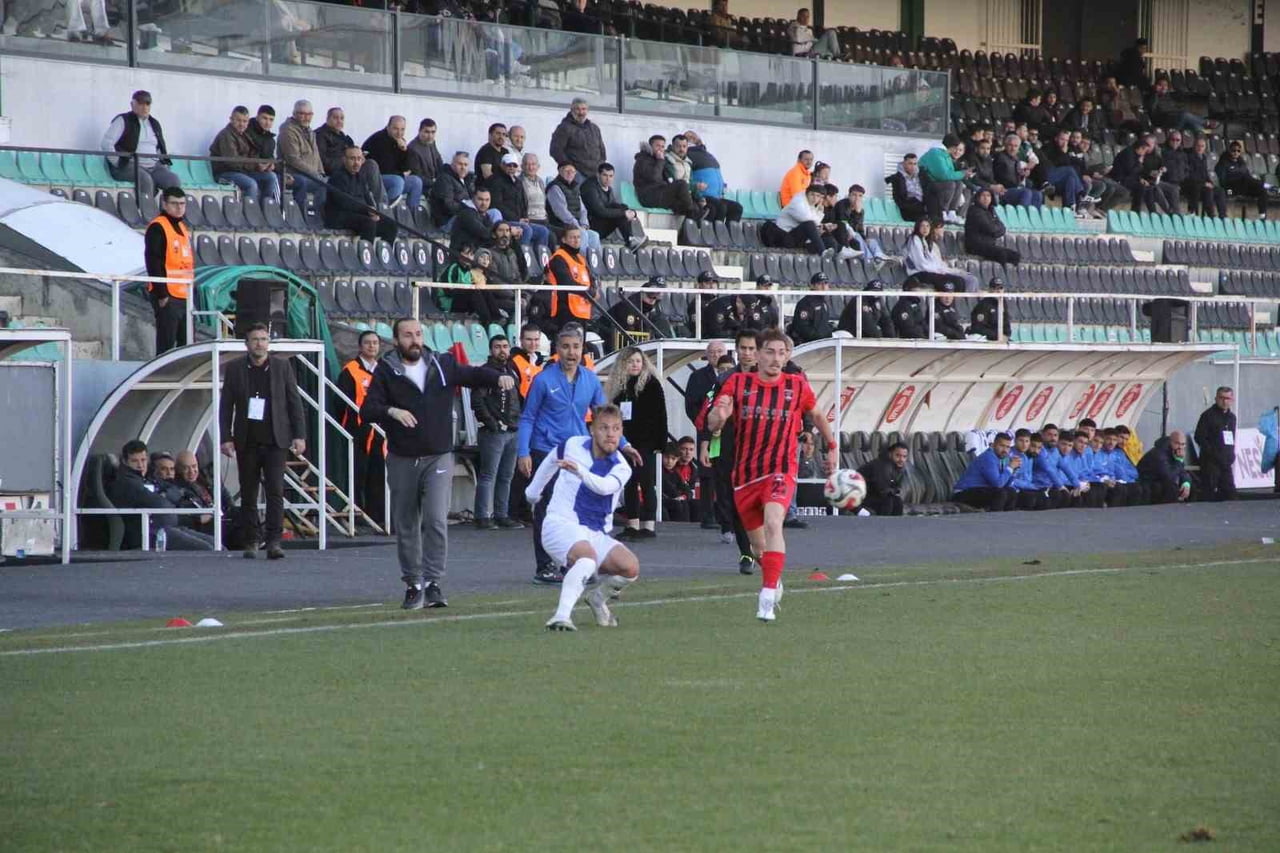 TFF NESİNE 3. LİG 4. GRUP 15. HAFTASINDA DEPLASMANDA ESKİŞEHİR ANADOLU SPOR FAALİYETLERİ A.Ş.’Yİ...