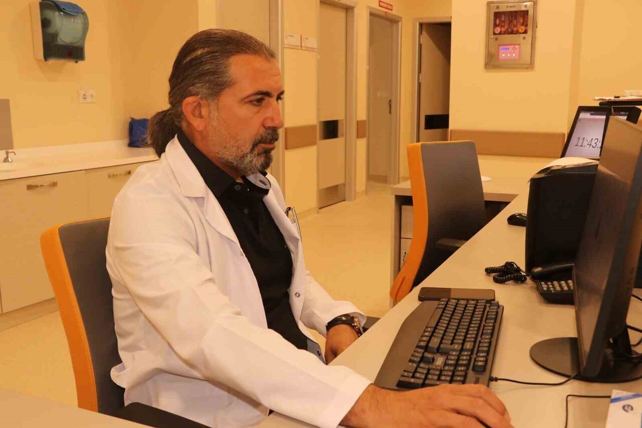 TIP FAKÜLTESİ ENFEKSİYON HASTALIKLARI VE KLİNİK MİKROBİYOLOJİ ANABİLİM DALI BAŞKANI PROF. DR....