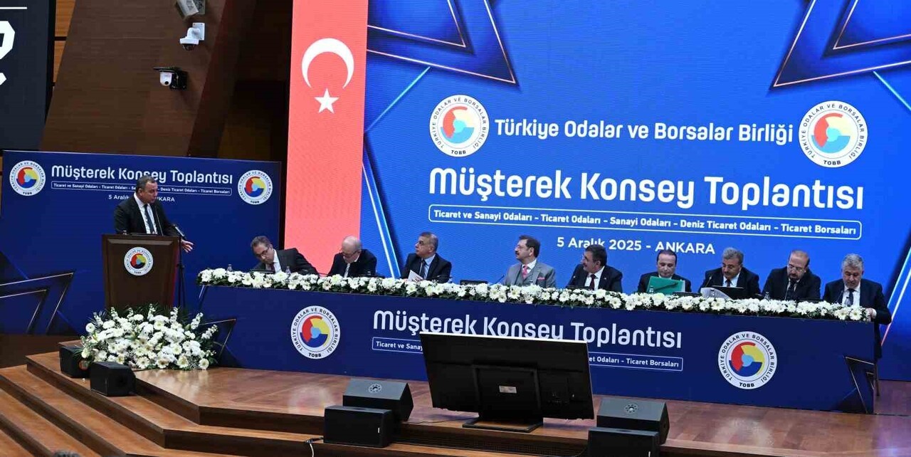 TOBB MÜŞTEREK KONSEY TOPLANTISI’NDA KONUŞAN AYDIN TİCARET BORSASI BAŞKANI FEVZİ ÇONDUR, PAMUKTA...
