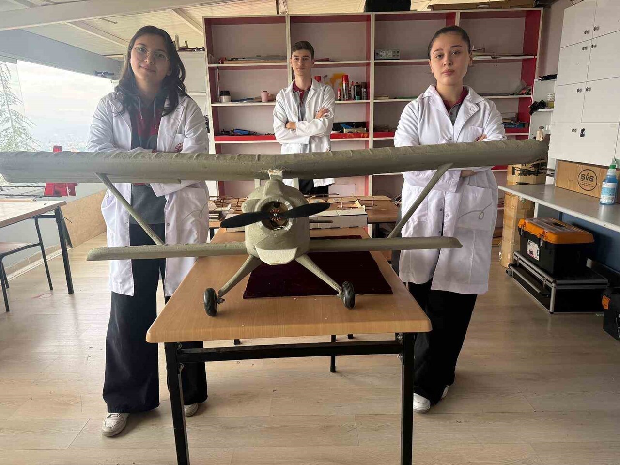 TOKAT'IN ERBAA İLÇESİNDE LİSE ÖĞRENCİLERİ, CUMHURİYETİN İLK YILLARINDA ERBAALILARIN BAĞIŞLARIYLA...